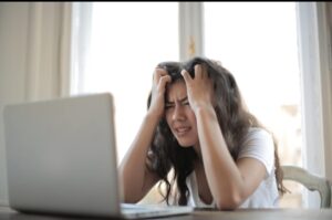 Why Most People Fail to Make Money Online